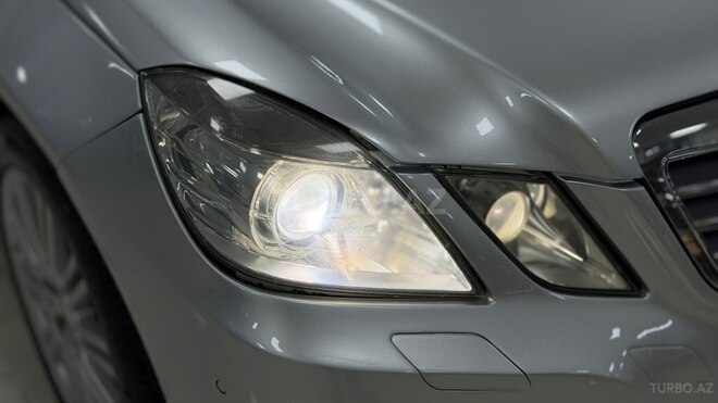 Mercedes E 250 2011, 332,000 km - 1.8 л - Gəncə