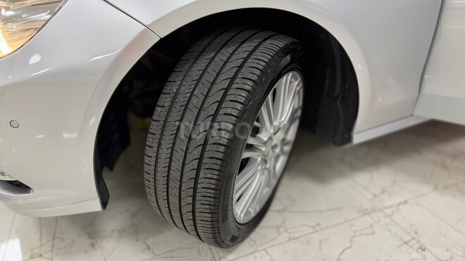 Mercedes E 250 2011, 332,000 km - 1.8 л - Gəncə