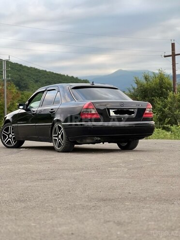 Mercedes C 280 1994, 432,055 km - 2.8 l - 