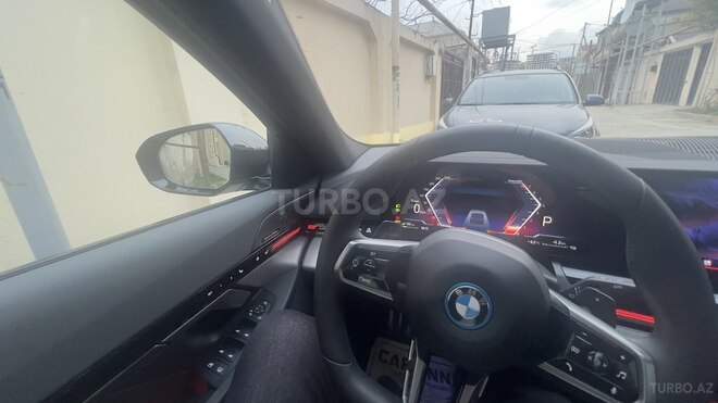BMW 530e 2024, 26,000 km - 2.0 l - Bakı