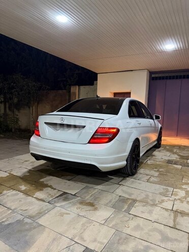 Mercedes C 180 2009, 345,000 km - 1.8 l - Bakı