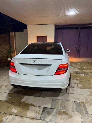 Mercedes C 180 2009, 345,000 km - 1.8 l - Bakı