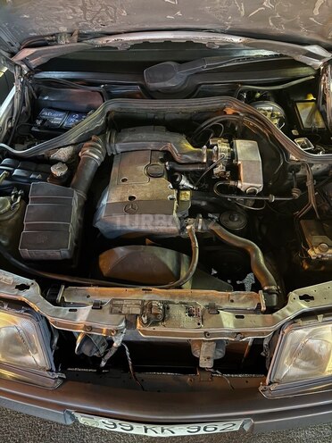 Mercedes E 200 1993, 71,000 km - 2.0 l - Bakı