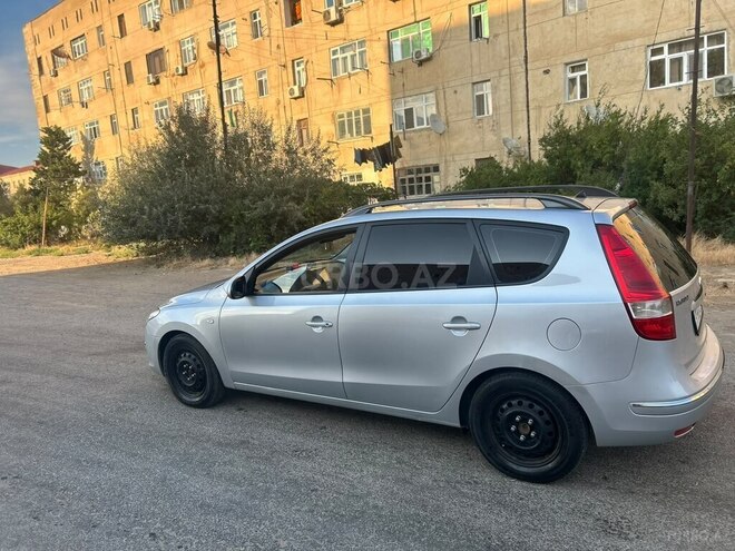 Hyundai i30 2009, 186,000 km - 1.4 л - Bakı