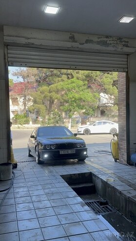 BMW 528 1999, 280,000 km - 2.8 l - Sumqayıt