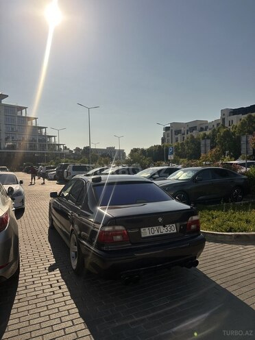 BMW 528 1999, 280,000 km - 2.8 l - Sumqayıt