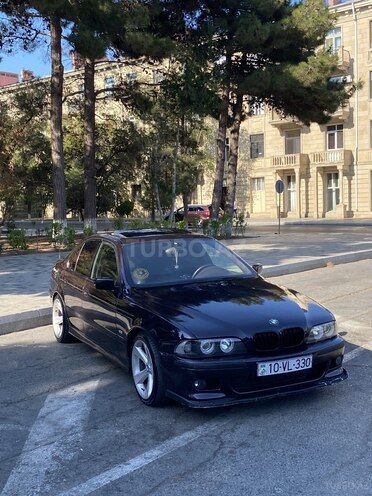BMW 528 1999, 280,000 km - 2.8 l - Sumqayıt