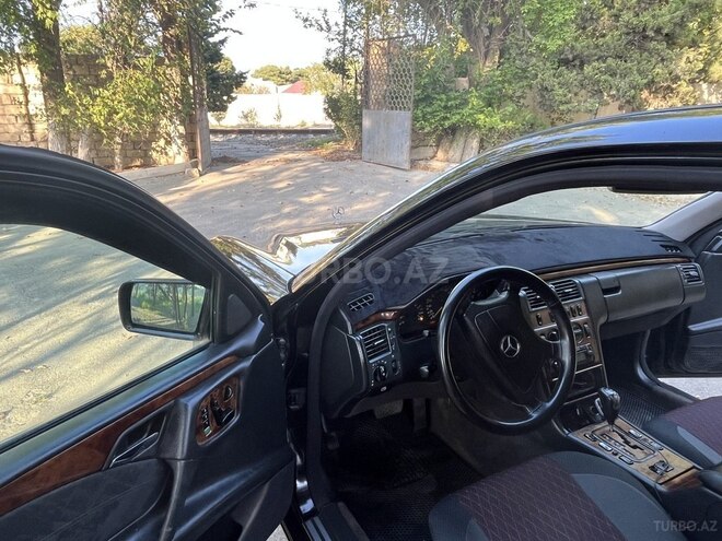 Mercedes E 240 1999, 437,500 km - 2.4 l - Sumqayıt