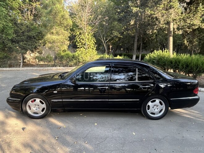 Mercedes E 240 1999, 437,500 km - 2.4 l - Sumqayıt
