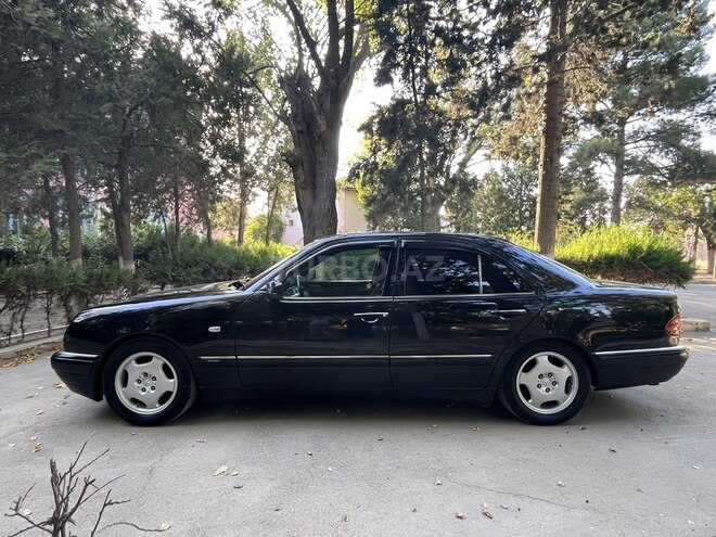 Mercedes E 240 1999, 437,500 km - 2.4 l - Sumqayıt