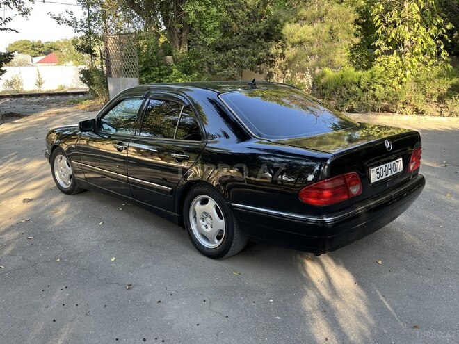 Mercedes E 240 1999, 437,500 km - 2.4 l - Sumqayıt