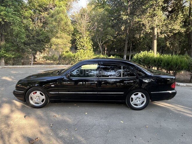 Mercedes E 240 1999, 437,500 km - 2.4 l - Sumqayıt