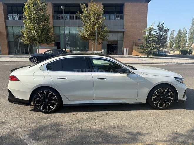 BMW 520 2023, 37,000 km - 2.0 l - Bakı
