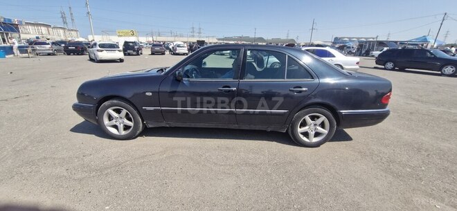 Mercedes E 200 1995, 380,000 km - 2.2 l - Bakı