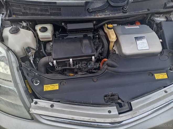 Toyota Prius 2008, 430,026 km - 1.5 л - Yevlax