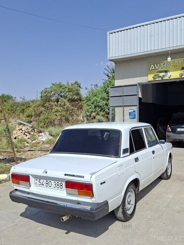 LADA (VAZ) 2107 2000, 150,000 km - 1.6 l - Salyan