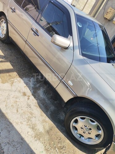 Mercedes C 180 1997, 280,000 km - 1.8 л - Bakı