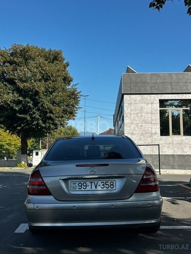 Mercedes E 240 2004, 313,210 km - 2.6 l - Zaqatala
