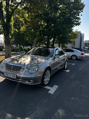 Mercedes E 240 2004, 313,210 km - 2.6 l - Zaqatala