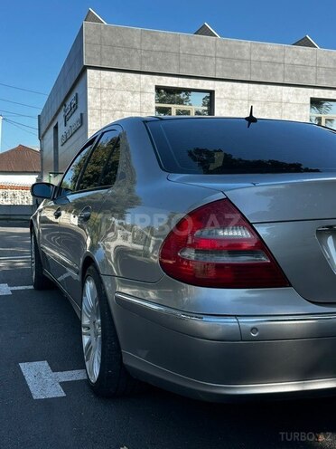 Mercedes E 240 2004, 313,210 km - 2.6 l - Zaqatala