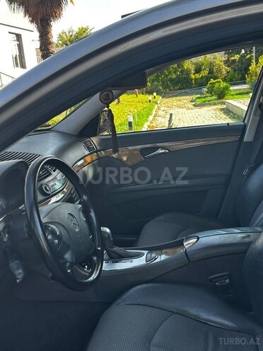 Mercedes E 240 2004, 313,210 km - 2.6 l - Zaqatala