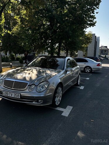 Mercedes E 240 2004, 313,210 km - 2.6 l - Zaqatala