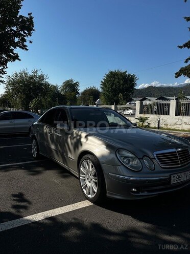 Mercedes E 240 2004, 313,210 km - 2.6 l - Zaqatala