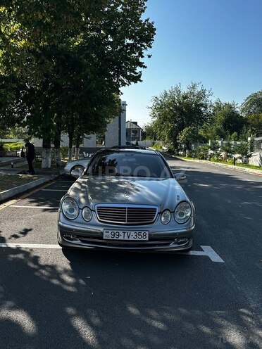 Mercedes E 240 2004, 313,210 km - 2.6 l - Zaqatala
