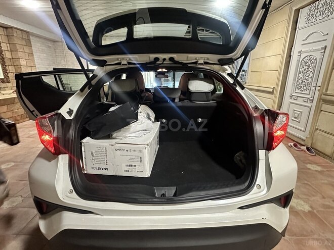 Toyota C-HR 2020, 101,000 km - 2.0 л - Bakı
