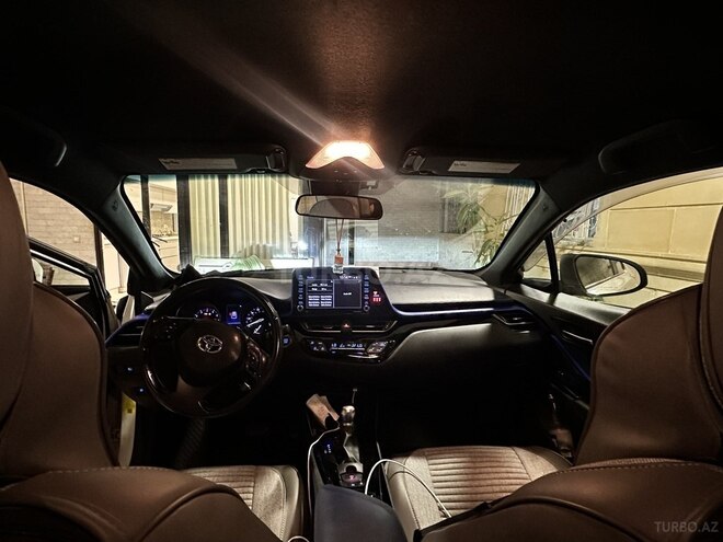 Toyota C-HR 2020, 101,000 km - 2.0 л - Bakı