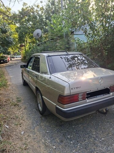 Mercedes 190 1992, 520,000 km - 1.8 l - Ağcabədi