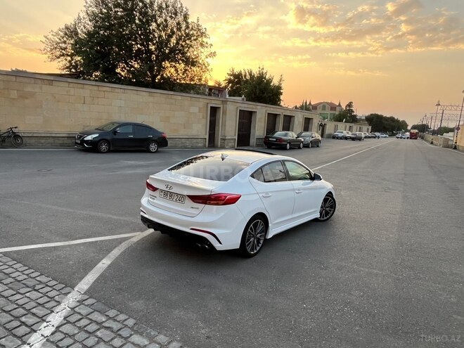 Hyundai Elantra 2018, 109,021 km - 1.6 л - Bakı