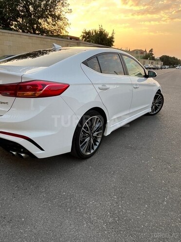 Hyundai Elantra 2018, 109,021 km - 1.6 л - Bakı