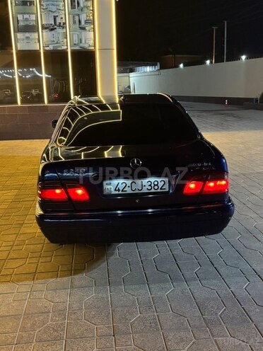 Mercedes E 240 1999, 560,000 km - 2.4 л - Lənkəran