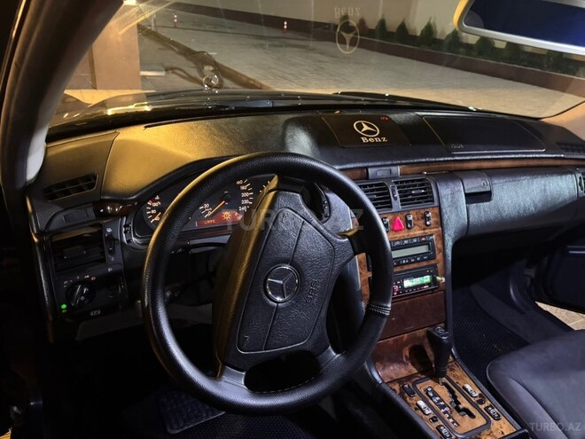 Mercedes E 240 1999, 560,000 km - 2.4 л - Lənkəran