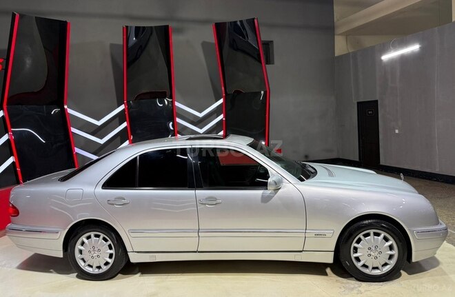 Mercedes E 240 1999, 333,222 km - 2.6 l - Sumqayıt