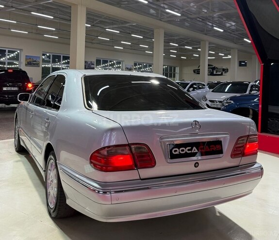 Mercedes E 240 1999, 333,222 km - 2.6 l - Sumqayıt