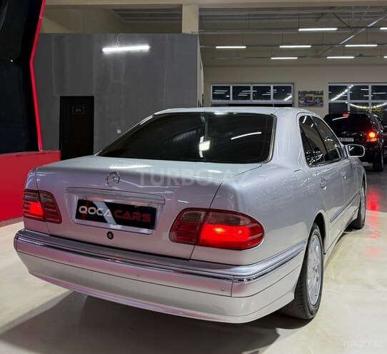 Mercedes E 240 1999, 333,222 km - 2.6 l - Sumqayıt