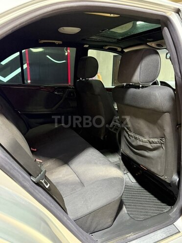 Mercedes E 240 1999, 333,222 km - 2.6 l - Sumqayıt