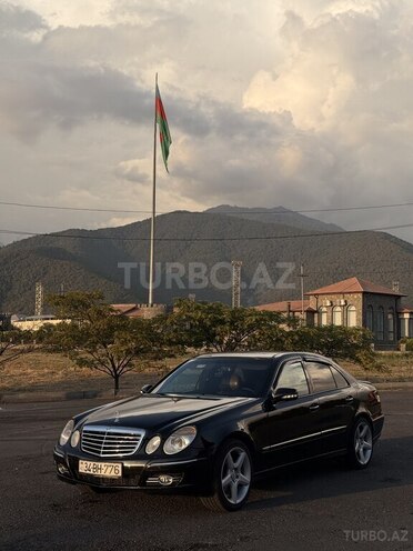 Mercedes E 320 2008, 350,000 km - 3.0 l - Qax