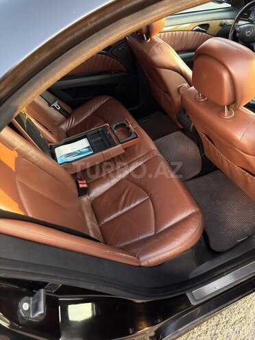 Mercedes E 320 2008, 350,000 km - 3.0 l - Qax