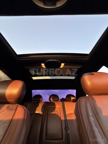 Mercedes E 320 2008, 350,000 km - 3.0 l - Qax