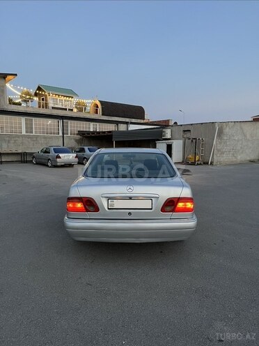 Mercedes E 220 1998, 535,477 km - 2.2 l - Bakı
