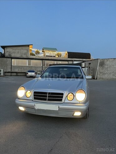 Mercedes E 220 1998, 535,477 km - 2.2 l - Bakı