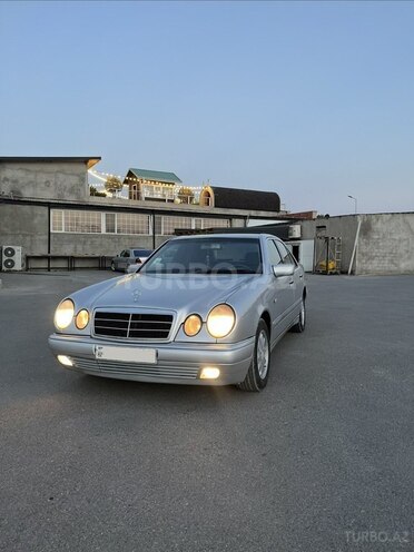 Mercedes E 220 1998, 535,477 km - 2.2 l - Bakı