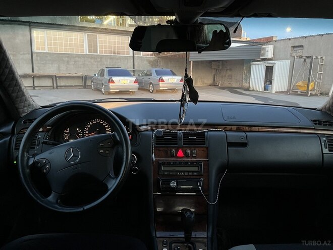 Mercedes E 220 1998, 535,477 km - 2.2 l - Bakı