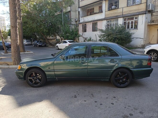 Mercedes C 220 1994, 357,707 km - 2.2 l - Bakı