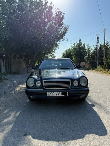 Mercedes E 320 1999, 498,600 km - 3.2 l - Bakı