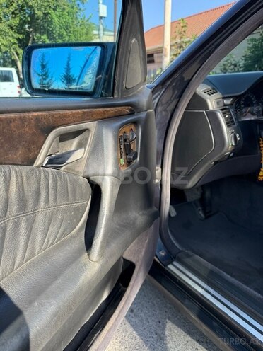 Mercedes E 320 1999, 498,600 km - 3.2 l - Bakı
