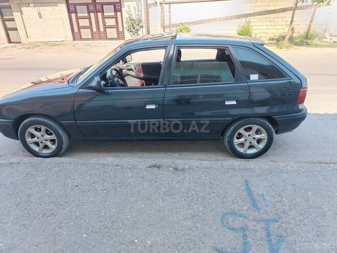 Opel Astra 1991, 250,000 km - 1.8 l - Xaçmaz